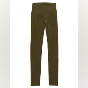 NWOT OFFLINE By Aerie OG The real me High Waisted Legging Medium Short Captiva